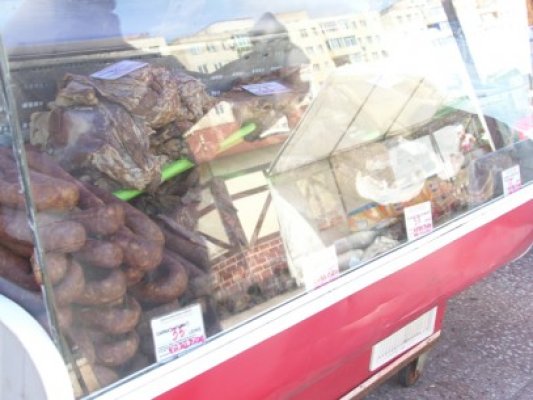 Târg de produse româneşti, la Costineşti